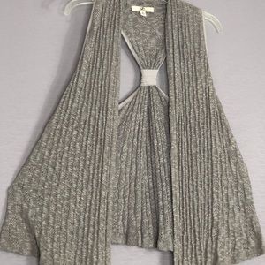 Tapered Vest by Ya Los Angeles SZ S